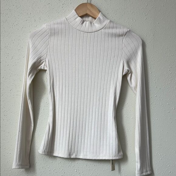 NWT OGL Cashmere-Like Thermal Mock Neck Top - Cream Size S - Picture 1 of 6